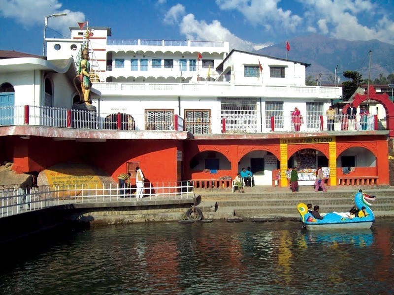 Shri Chamunda Devi Mandir